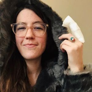 Meet your Posher, Madeline